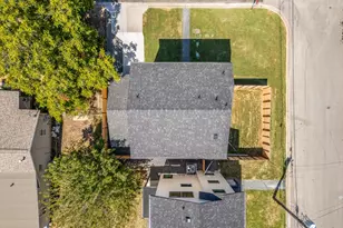 943 E 52nd St, Austin, TX 78751 - Photo 22