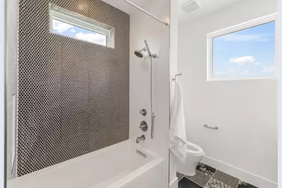 943 E 52nd Street, Austin, TX 78751 - Photo 18