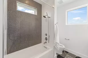 943 E 52nd St, Austin, TX 78751 - Photo 18