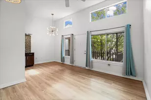 2200 Dickson Dr, Austin, TX 78704 - Photo 2