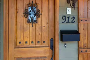 912 E 51st St, Austin, TX 78751 - Photo 38