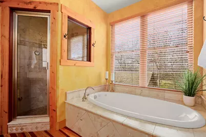 912 E E. 51st Street, Austin, TX 78751 - Photo 14