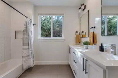 432 Venture Boulevard S, Point Venture, TX 78645 - Photo 26