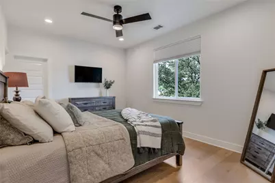 432 Venture Boulevard S, Point Venture, TX 78645 - Photo 24