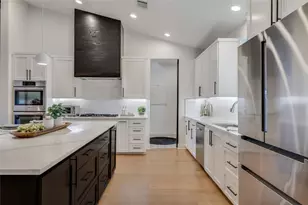 432 Venture Blvd S, Point Venture, TX 78645 - Photo 8