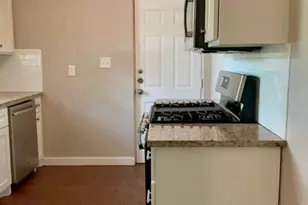 1409 Kirkwood Rd, Austin, TX 78722 - Photo 4