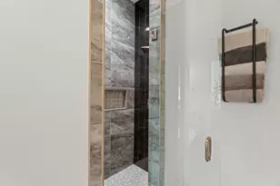 330 Kendall Rd, Spicewood, TX 78669 - Photo 10