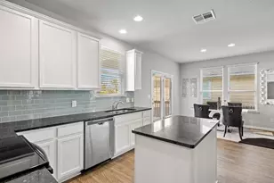 325 E Broade St, Leander, TX 78641 - Photo 10