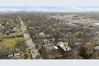 912 E 55th 1/2 Street, Austin, TX 78751 - Photo 30