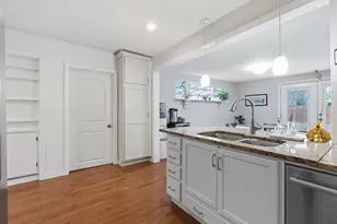 912 E 55th 1/2 St, Austin, TX 78751 - Photo 10