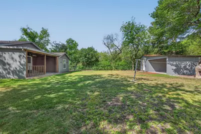 204 Taylor Street, Hutto, TX 78634 - Photo 30