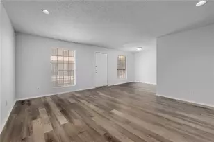 2401 Leon St, Austin, TX 78705 - Photo 6