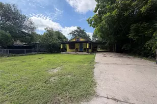 506 Ruddy St, Lockhart, TX 78644 - Photo 6