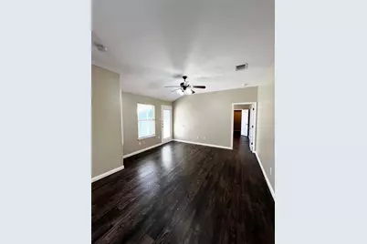 130 Marvin Cove, Hutto, TX 78634 - Photo 2