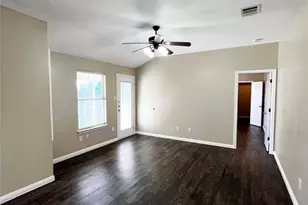 130 Marvin Cove, Hutto, TX 78634 - Photo 2