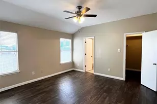 130 Marvin Cove, Hutto, TX 78634 - Photo 6