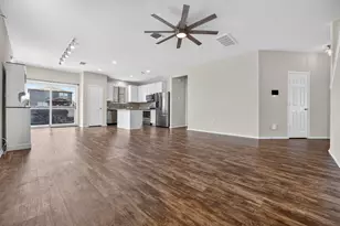 612 Sonterra Blvd, Jarrell, TX 76537 - Photo 4