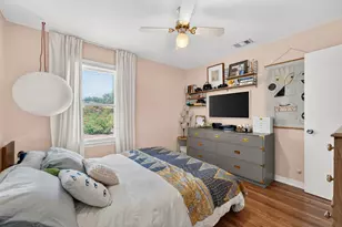 200 E Skyview Rd, Austin, TX 78752 - Photo 16
