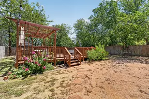 200 E Skyview Rd, Austin, TX 78752 - Photo 20