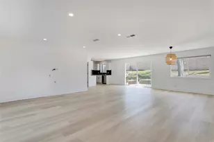 4715 Carsonhill Dr, Austin, TX 78723 - Photo 2