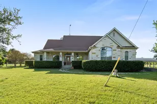 3060 Fm 1704, Elgin, TX 78621 - Photo 2