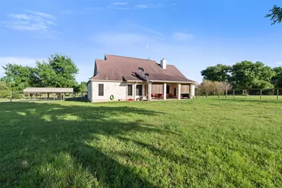 3060 Fm 1704, Elgin, TX 78621 - Photo 30