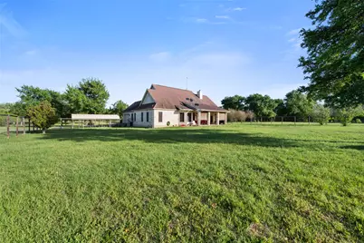 3060 Fm 1704, Elgin, TX 78621 - Photo 32