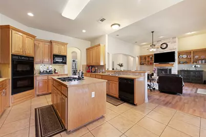 3060 Fm 1704, Elgin, TX 78621 - Photo 14
