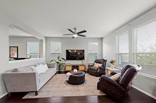 7800 Peccary Dr, Austin, TX 78744 - Photo 2