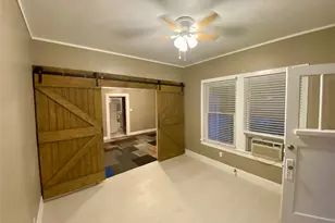 803 Elm St, Seguin, TX 78155 - Photo 12