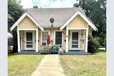 803 Elm Street, Seguin, TX 78155 - Photo 2
