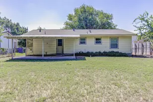 8406 Burrell Dr, Austin, TX 78757 - Photo 20