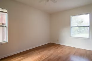8406 Burrell Dr, Austin, TX 78757 - Photo 8