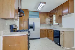 8406 Burrell Dr, Austin, TX 78757 - Photo 8