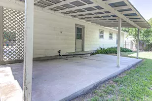 8406 Burrell Dr, Austin, TX 78757 - Photo 16
