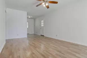 8406 Burrell Dr, Austin, TX 78757 - Photo 4
