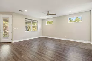 200 Manawianui Dr, Bastrop, TX 78602 - Photo 12