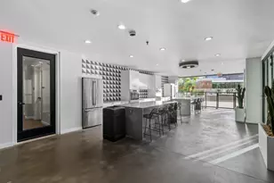 800 Embassy Dr, Austin, TX 78702 - Photo 16