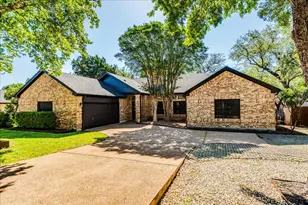 107 Copperleaf Rd, Lakeway, TX 78734 - Photo 2