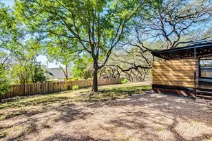 107 Copperleaf Rd, Lakeway, TX 78734 - Photo 28