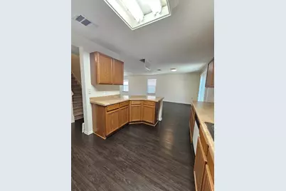 7020 Doyal Drive, Austin, TX 78747 - Photo 6