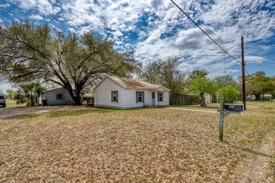 609 Dickson Street, Lexington, TX 78947 - Photo 20