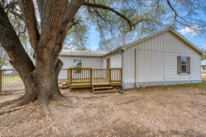 609 Dickson Street, Lexington, TX 78947 - Photo 24
