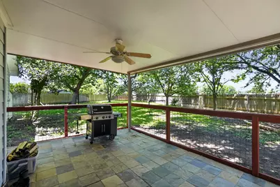 300 N Carriage Hills Drive, Georgetown, TX 78626 - Photo 26