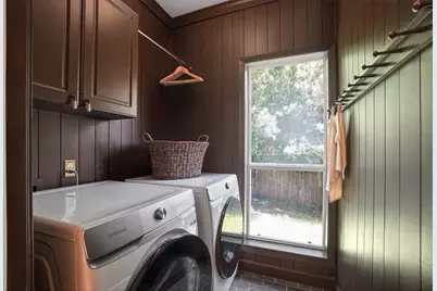 300 N Carriage Hills Drive, Georgetown, TX 78626 - Photo 24