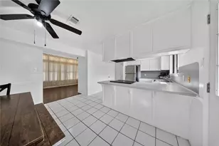 105 N Summit Ridge Dr, Point Venture, TX 78645 - Photo 8