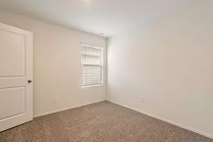 172 Bull Lake Cir, Buda, TX 78610 - Photo 12