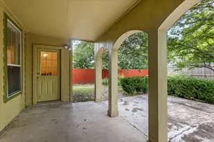 310 N Carriage Hills Dr, Georgetown, TX 78626 - Photo 28