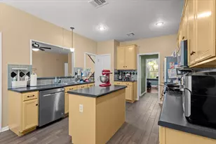 310 N Carriage Hills Dr, Georgetown, TX 78626 - Photo 6