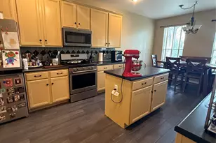 310 N Carriage Hills Dr, Georgetown, TX 78626 - Photo 6